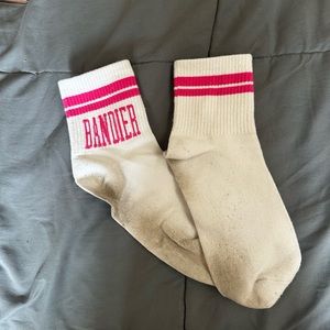 bandier crew socks in pink